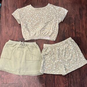 BearPaw Tan and Cream Girl’s Shorts Set